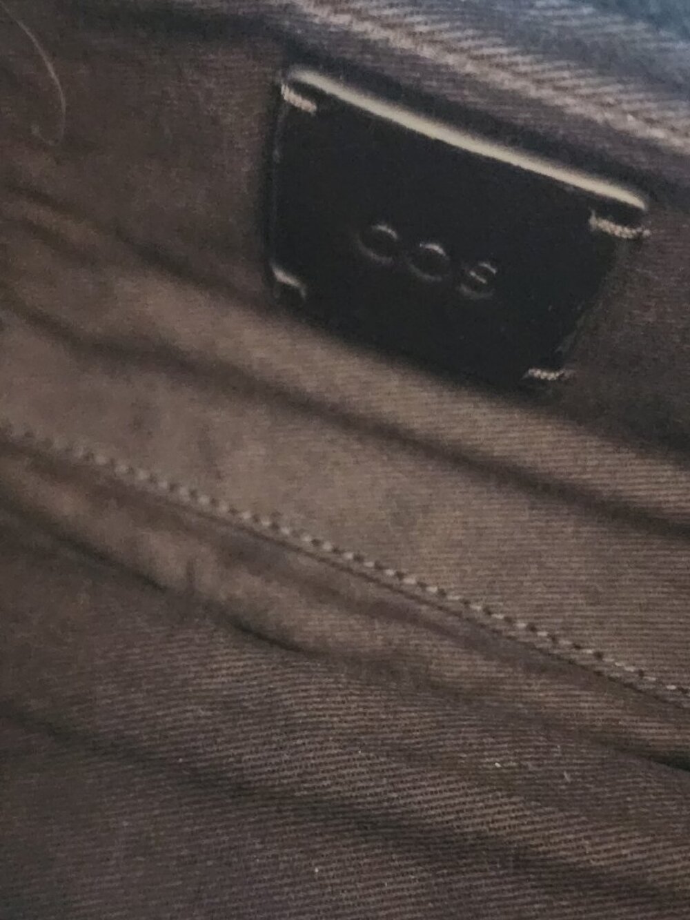 COS Sling Bag "EUC" - Picture 3 of 16